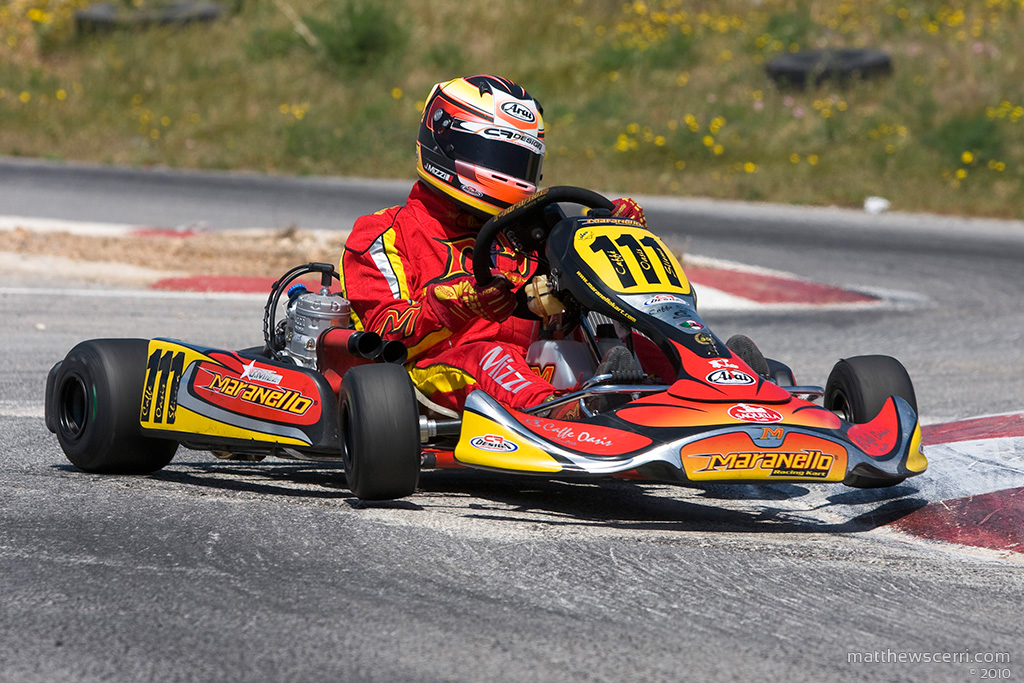 IMAGE: http://matthewscerri.com/Gallery/KartingKCM_11.04.10-Race1/images/_MG_2141.jpg