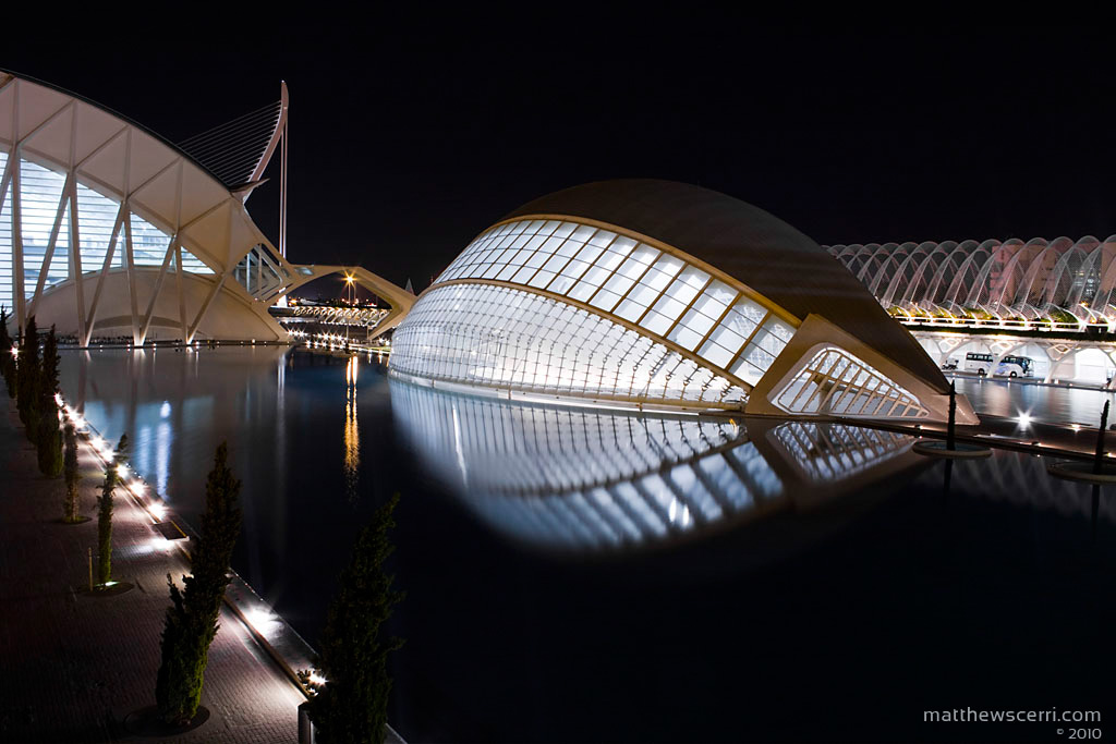 IMAGE: http://matthewscerri.com/Gallery/Valencia/images/_MG_8065%20copy.jpg