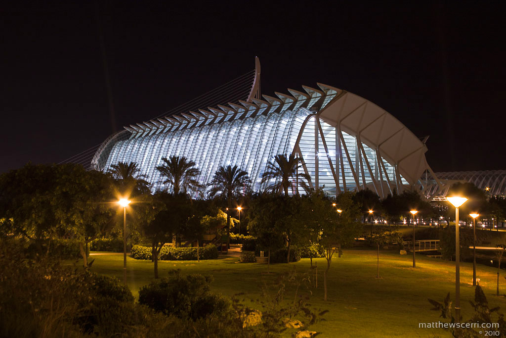 IMAGE: http://matthewscerri.com/Gallery/Valencia/images/_MG_8073%20copy.jpg